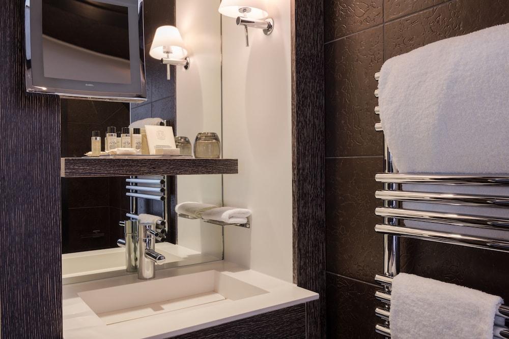 Hotel Les Jardins De La 4*