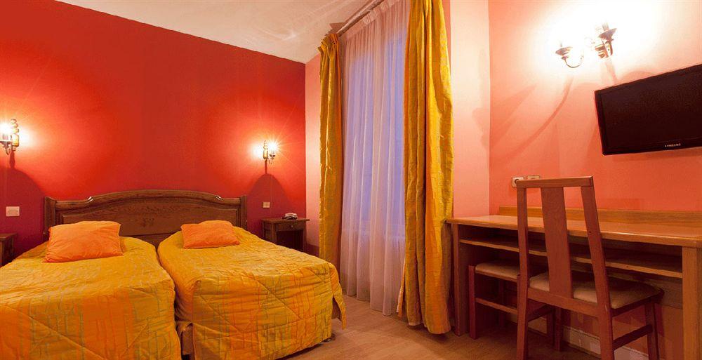 Bristol Republique Hotel 3*