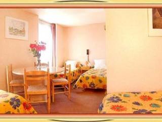 Caravelle Hotel 3*