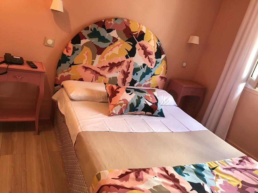 Petit Saint-honore Hotel 2*