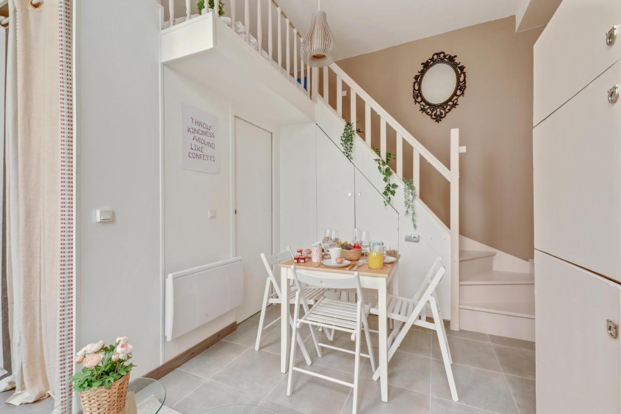 Charming & Cosy Flat In Heart Of Marais, 2min Walk To Art & Metier Museum Apartment