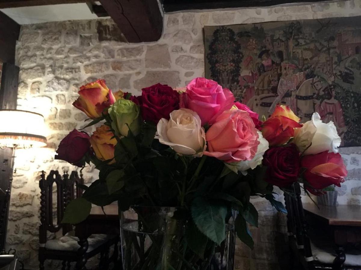 Boutique De La Place Des Vosges 3* Parigi