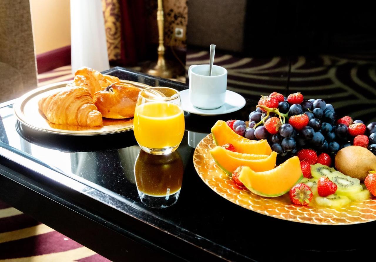 Hotel Du Beaumont Paris