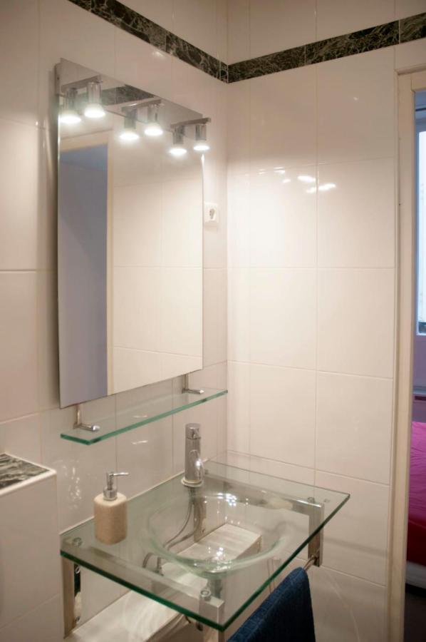 Charming Batignolles Neighborhood Parigi