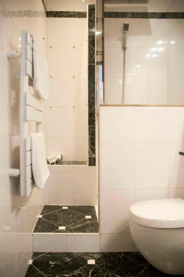Appartamento Charming Batignolles Neighborhood Parigi