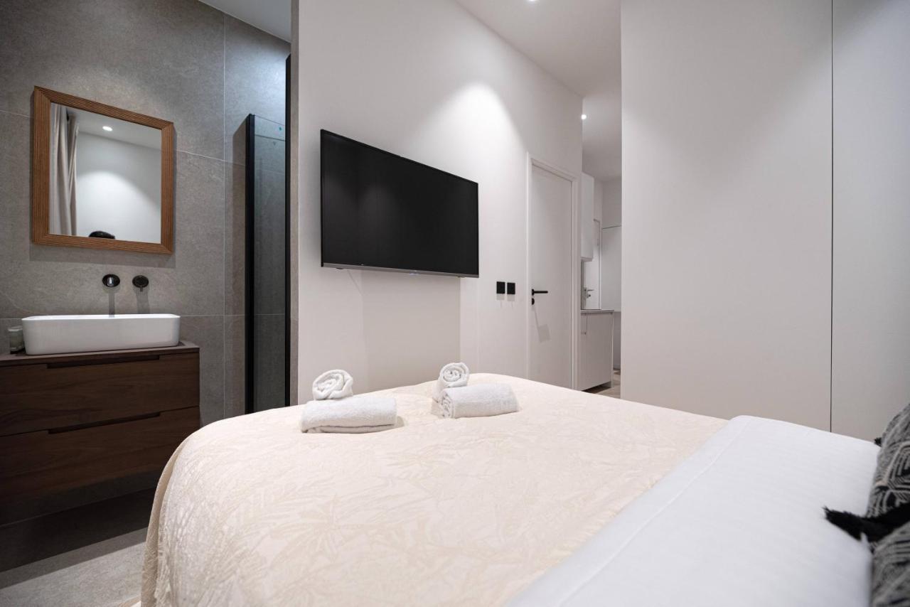 Aparthotel Lovely In Champs Elysees - With Ac Paris