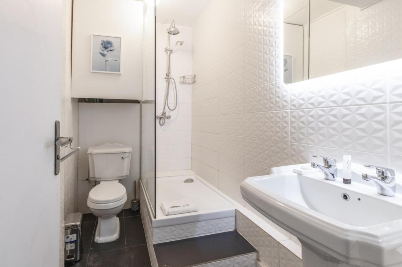 One-bedroom Near Republique In The Heart Welkeys Apartment
