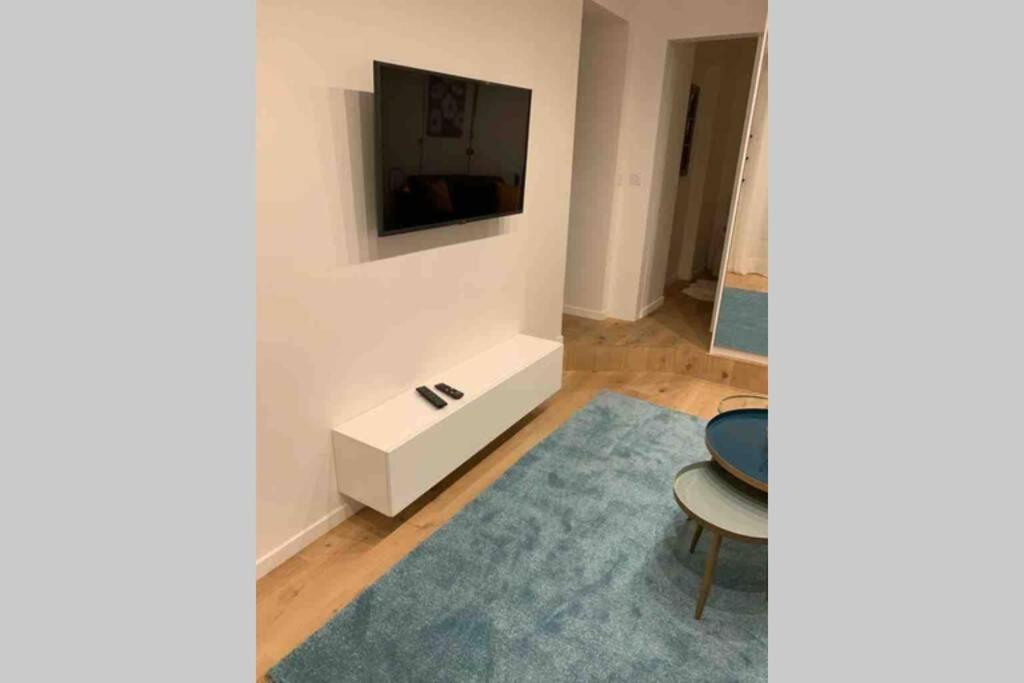 Apartment Stylist And Cosy In Montparnasse