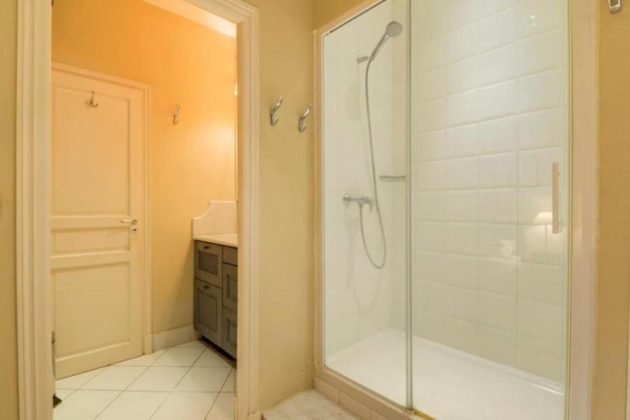 Appartamento Guestready - Classic Parisian In Marais