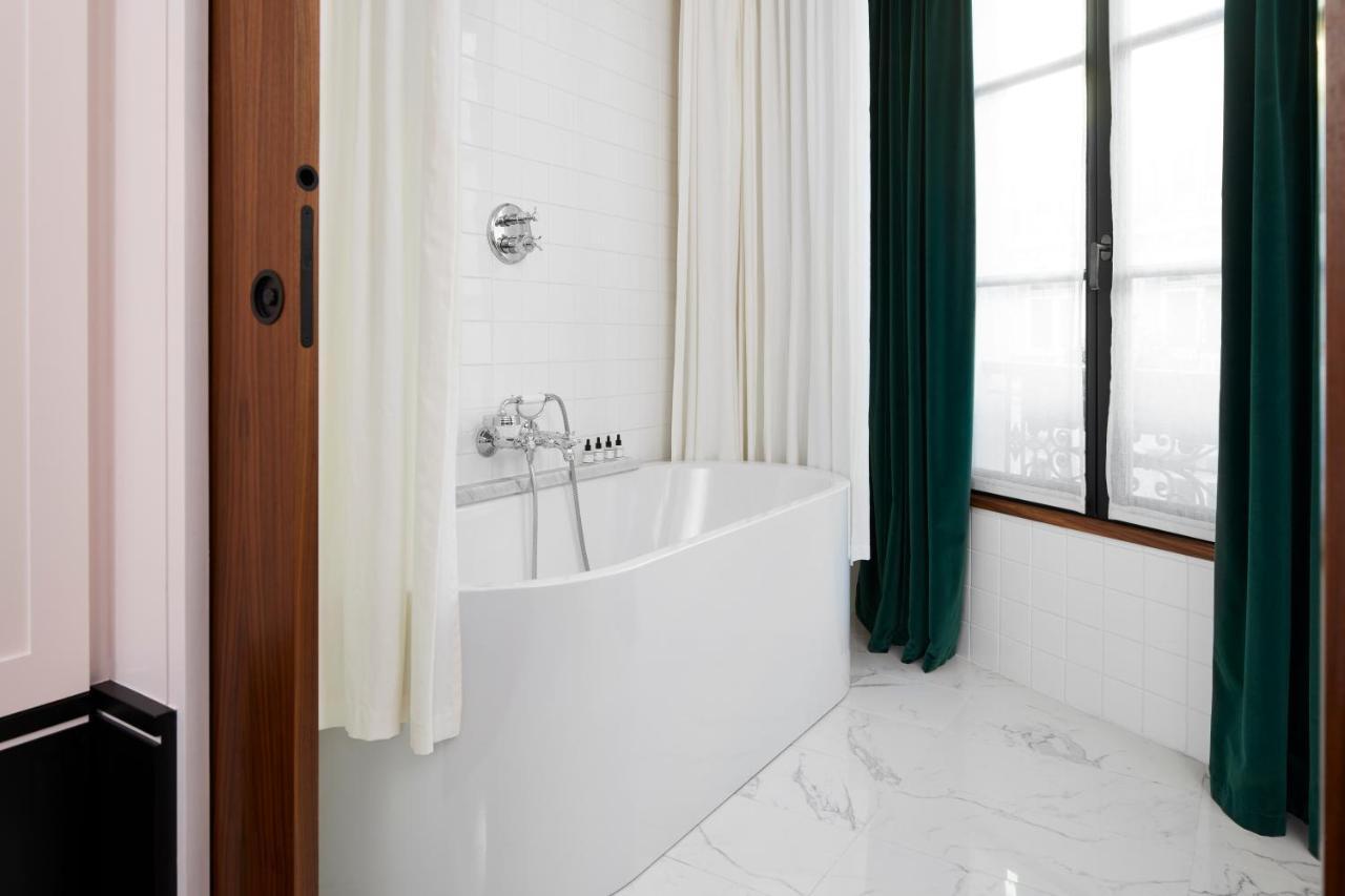 Hotel Le Roch & Paris
