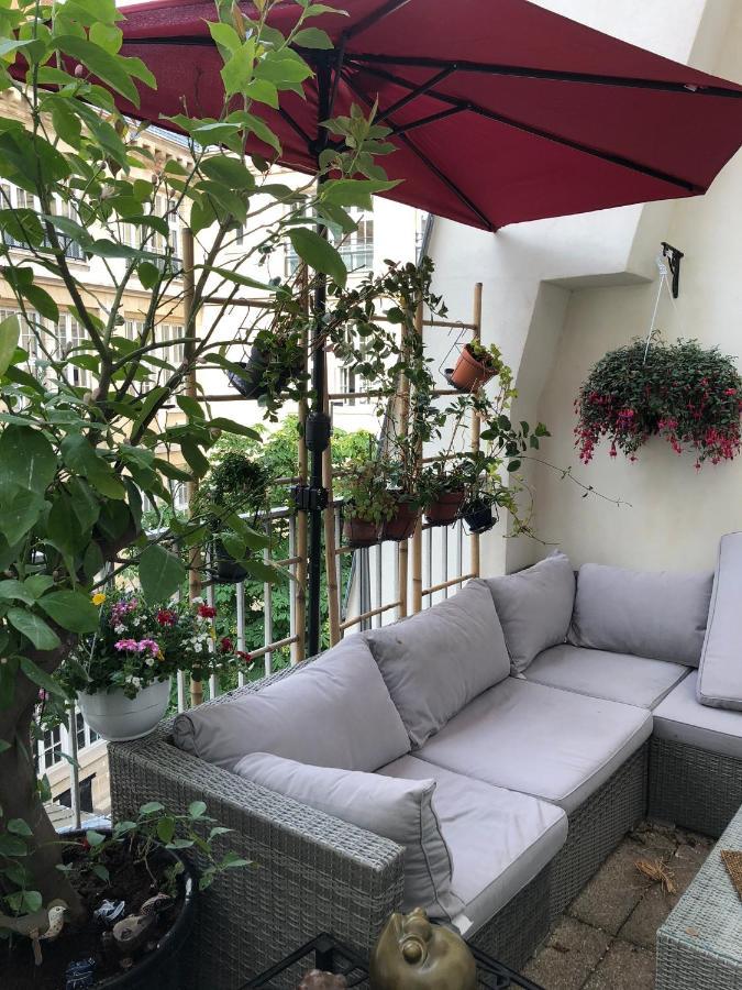 Apartment With Terrace In Center - Montorgueil District Paris