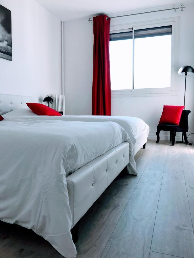 Luxe Eiffel Tower And Seine River Apartment *