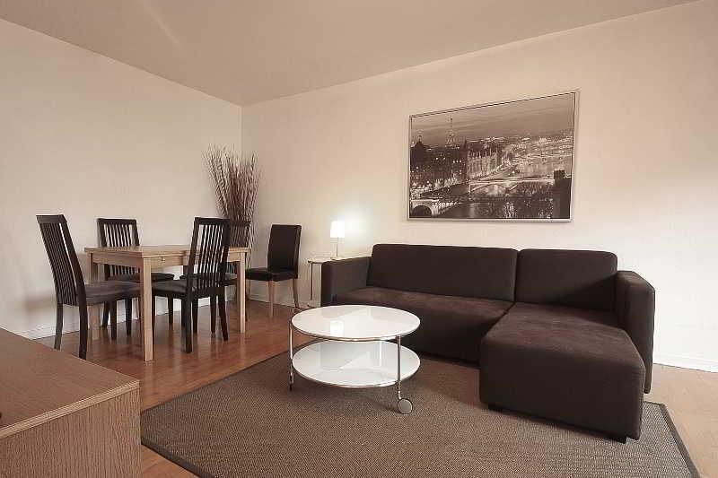 Bridgestreet Champs-elysees Apartment *