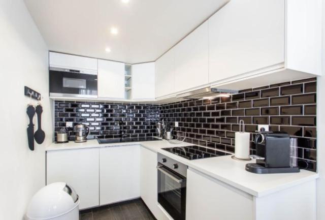 Apartment Cmg Grand Boulevards / Sentiers Ii
