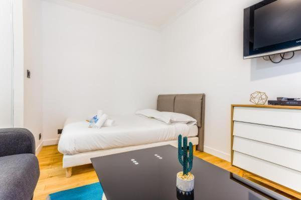 Cmg Bastille - Faubourg Saint Antoine 8 *