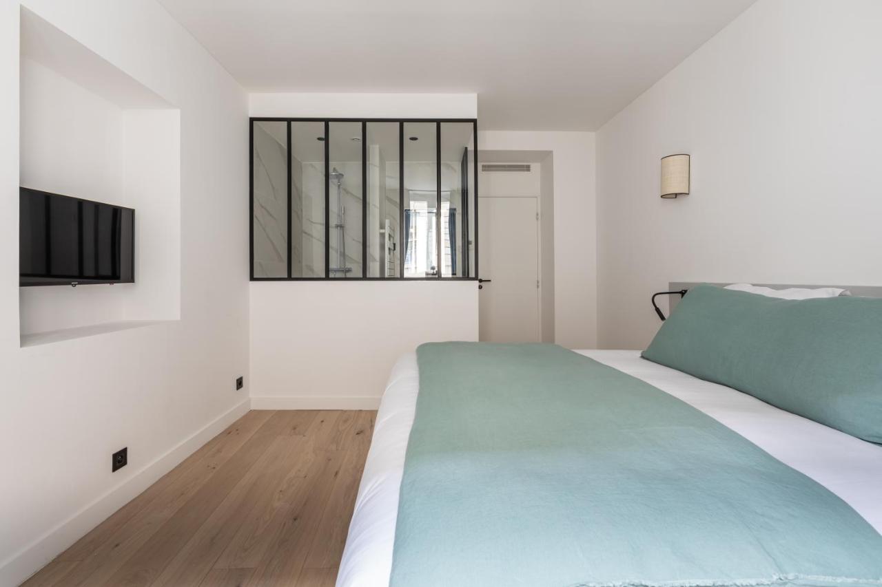 Pick A Flat's In Saint Germain - Rue Corneille * Paris