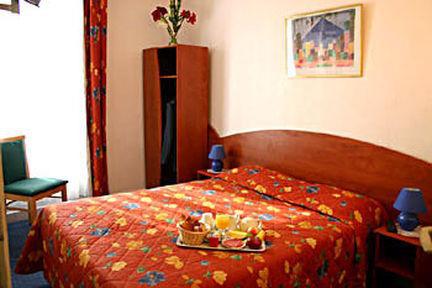 Clarisse Hotel 3*