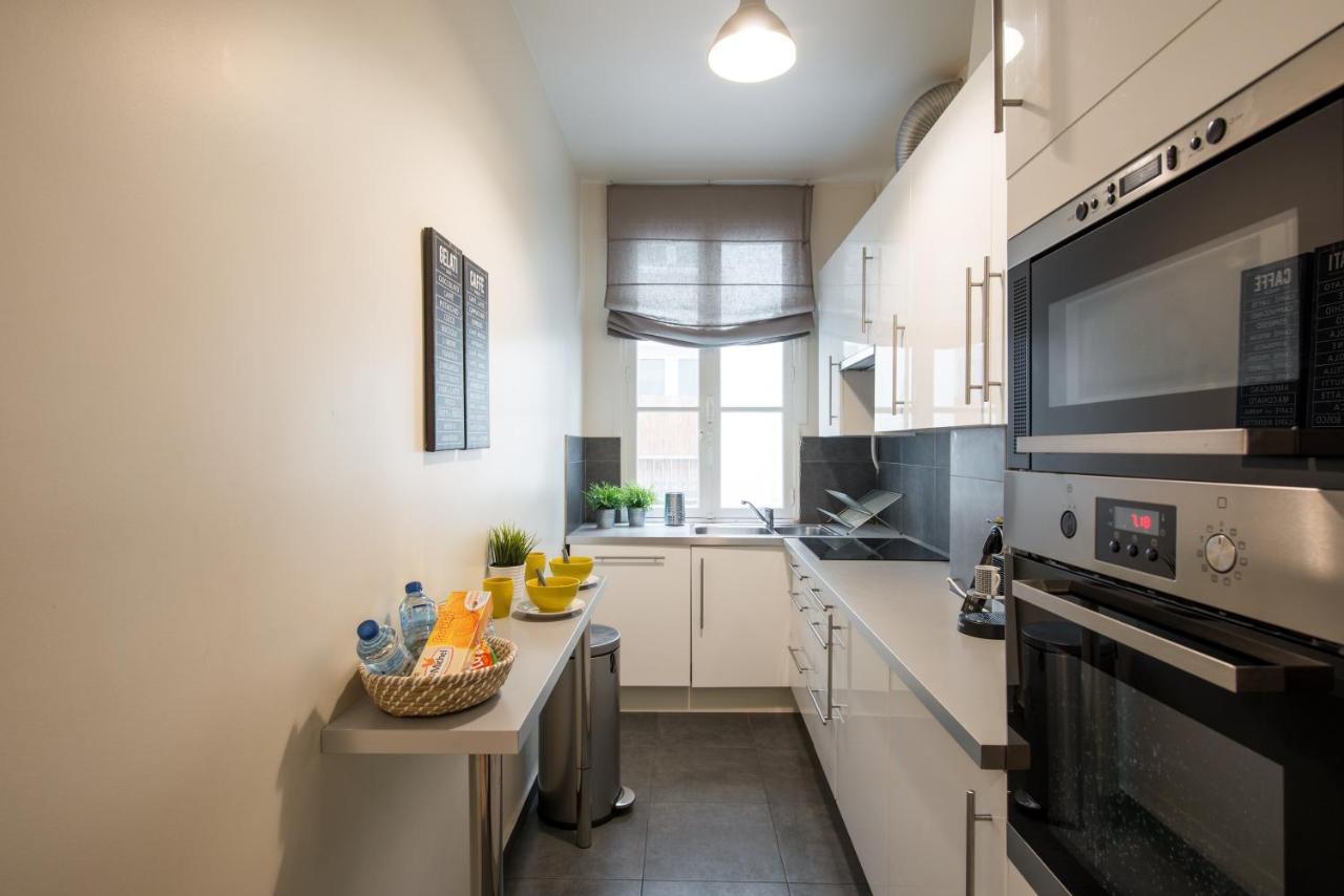 2 Bedroom Near Tour Eiffel & Trocadero *