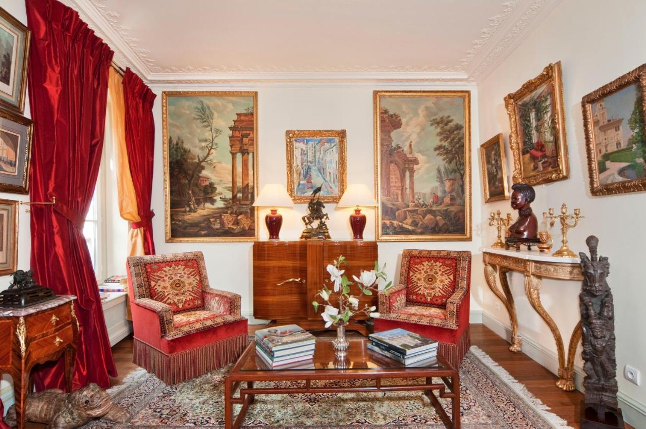 Champs-élysées Luxury Champagne Haven Apartment Paris