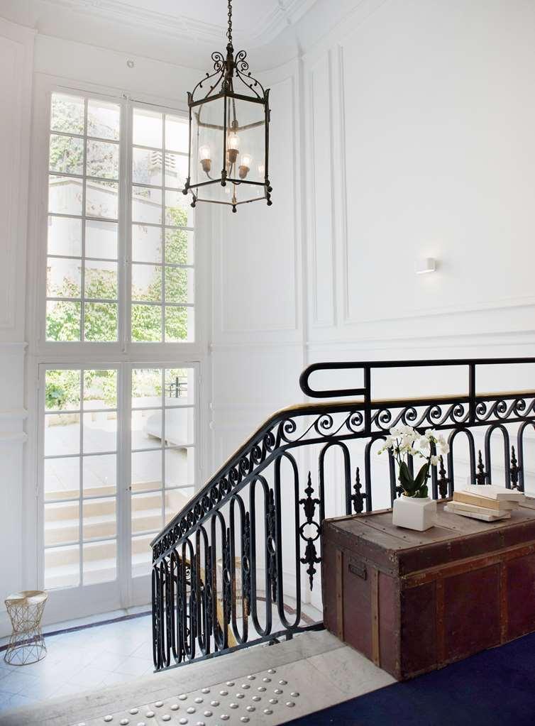 Helzear Montparnasse 4*
