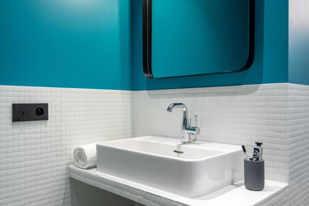 New - Superbe 1 Bdr Appt - Design 60's - 15e Paris