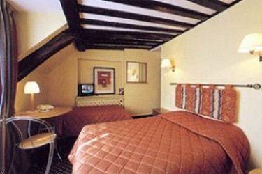 Petit Madeleine Hotel 3*