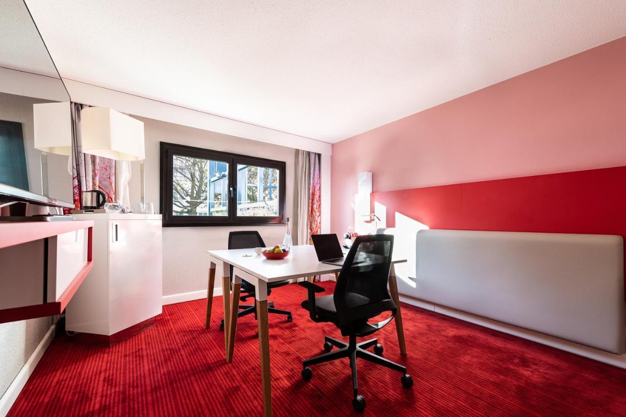 Mercure Montmartre Sacré Coeur Hotel