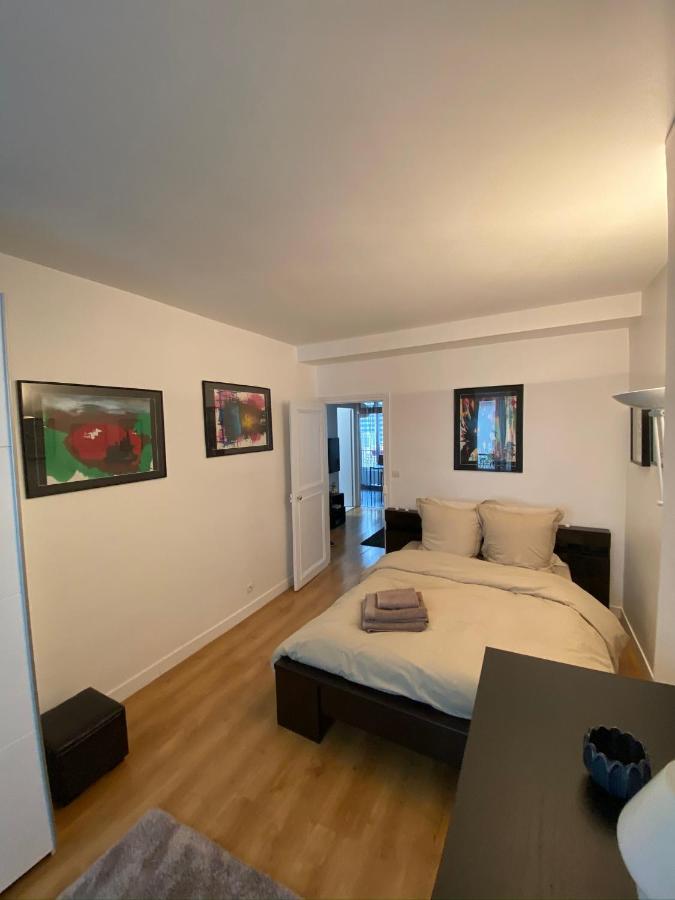 Champs Elysees Trocadero Apartment