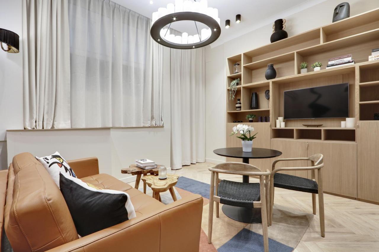 Pick A Flat's In Saint Germain - Rue Du Cherche Midi * Parigi