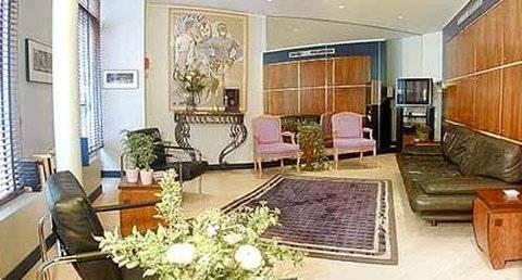 Hotel Chateaudun Opéra Parigi