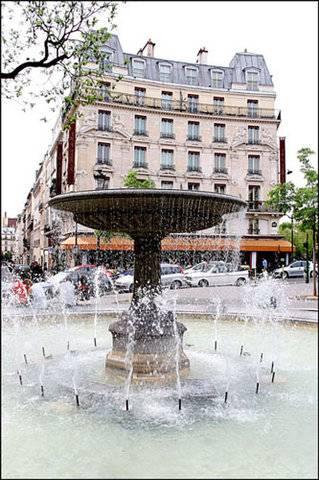 La Royale Hotel