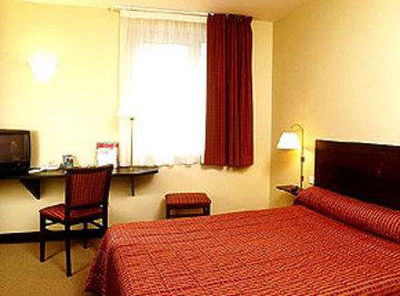 Ibis Styles Gare De L'est Chateau Landon Hotel 3*