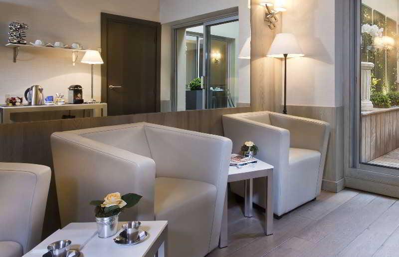 Hotel Longchamp Elysées