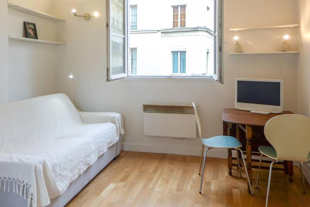 Chatelet Hyper Central Studio With Mezzanine