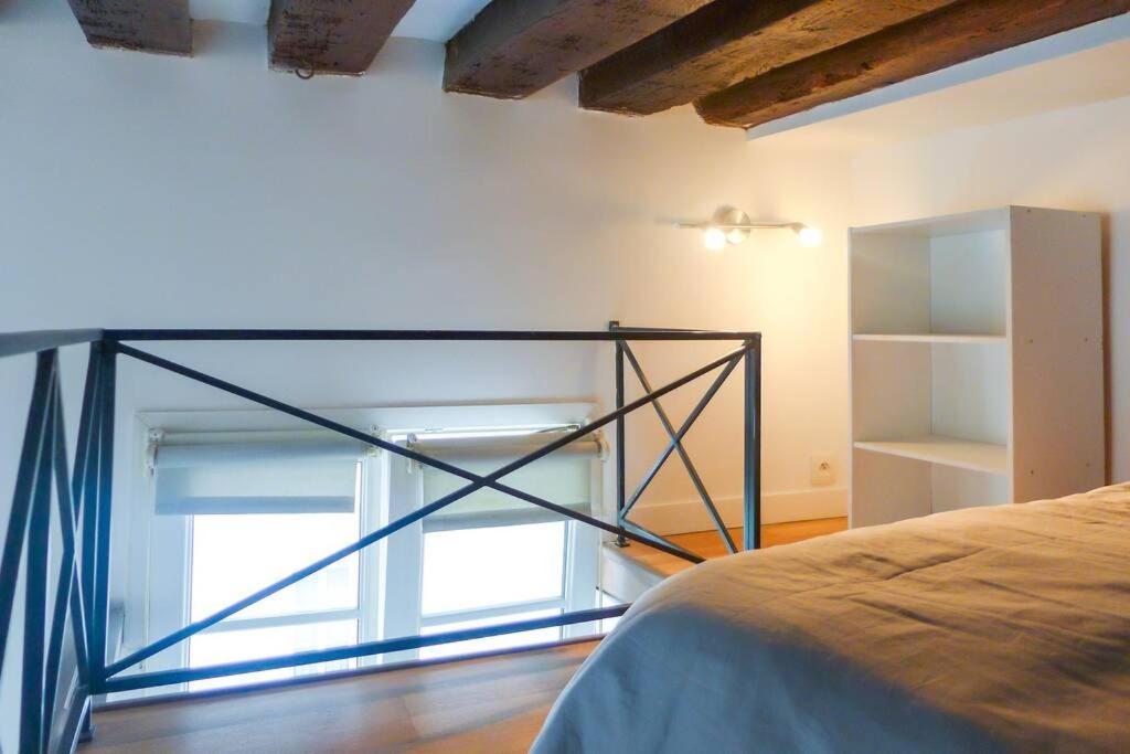 Chatelet Hyper Central Studio With Mezzanine * Paris