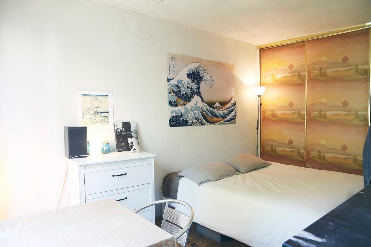 Charming Bright Near Montmartre Apartment *