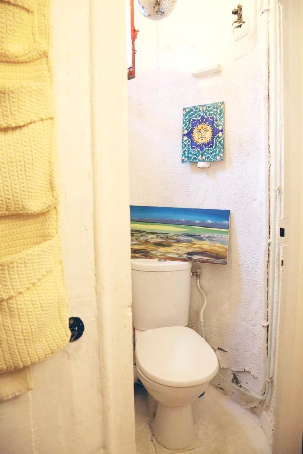 Charming Bright Near Montmartre Paris