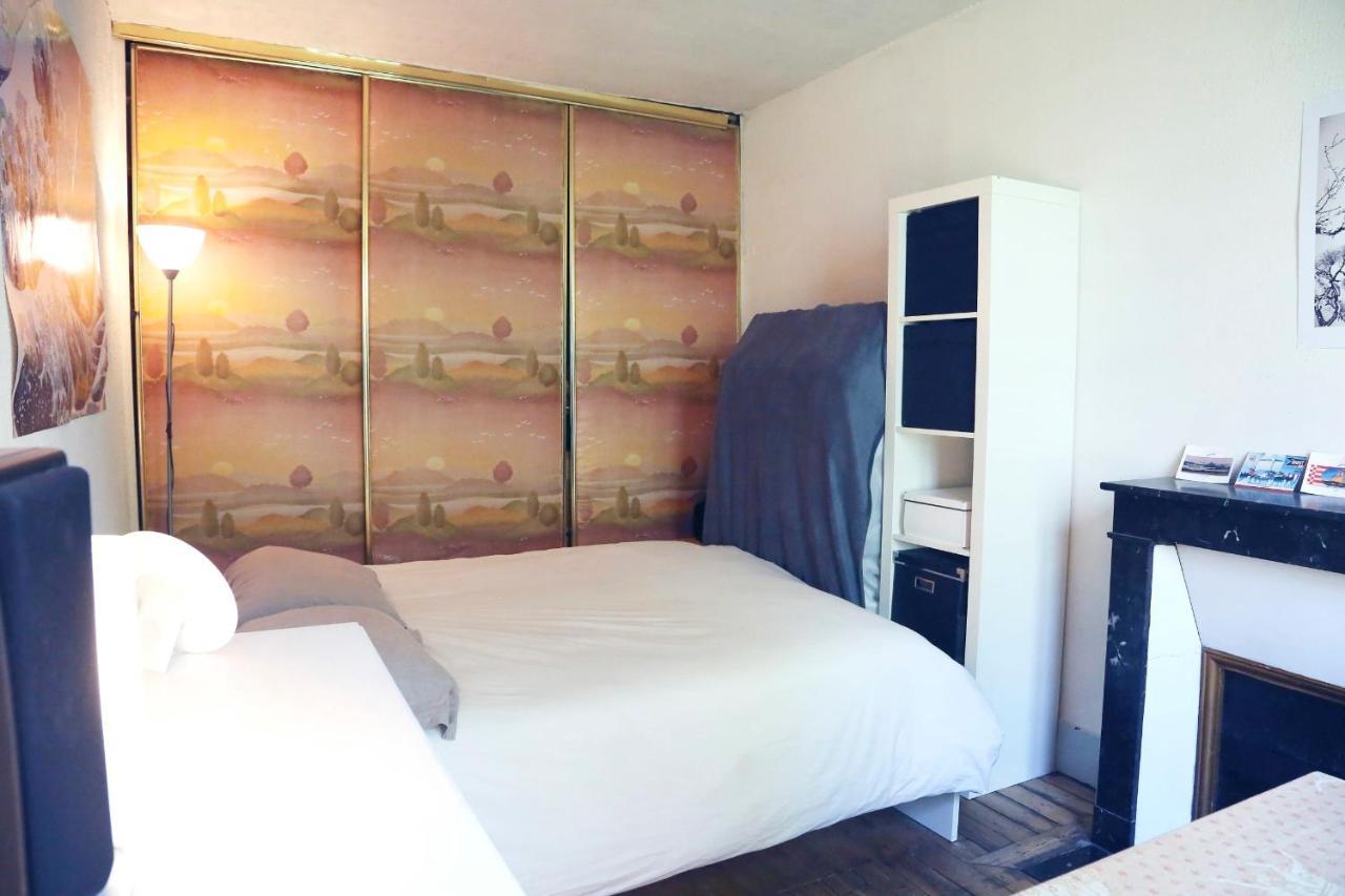 Apartment Charming Bright Near Montmartre