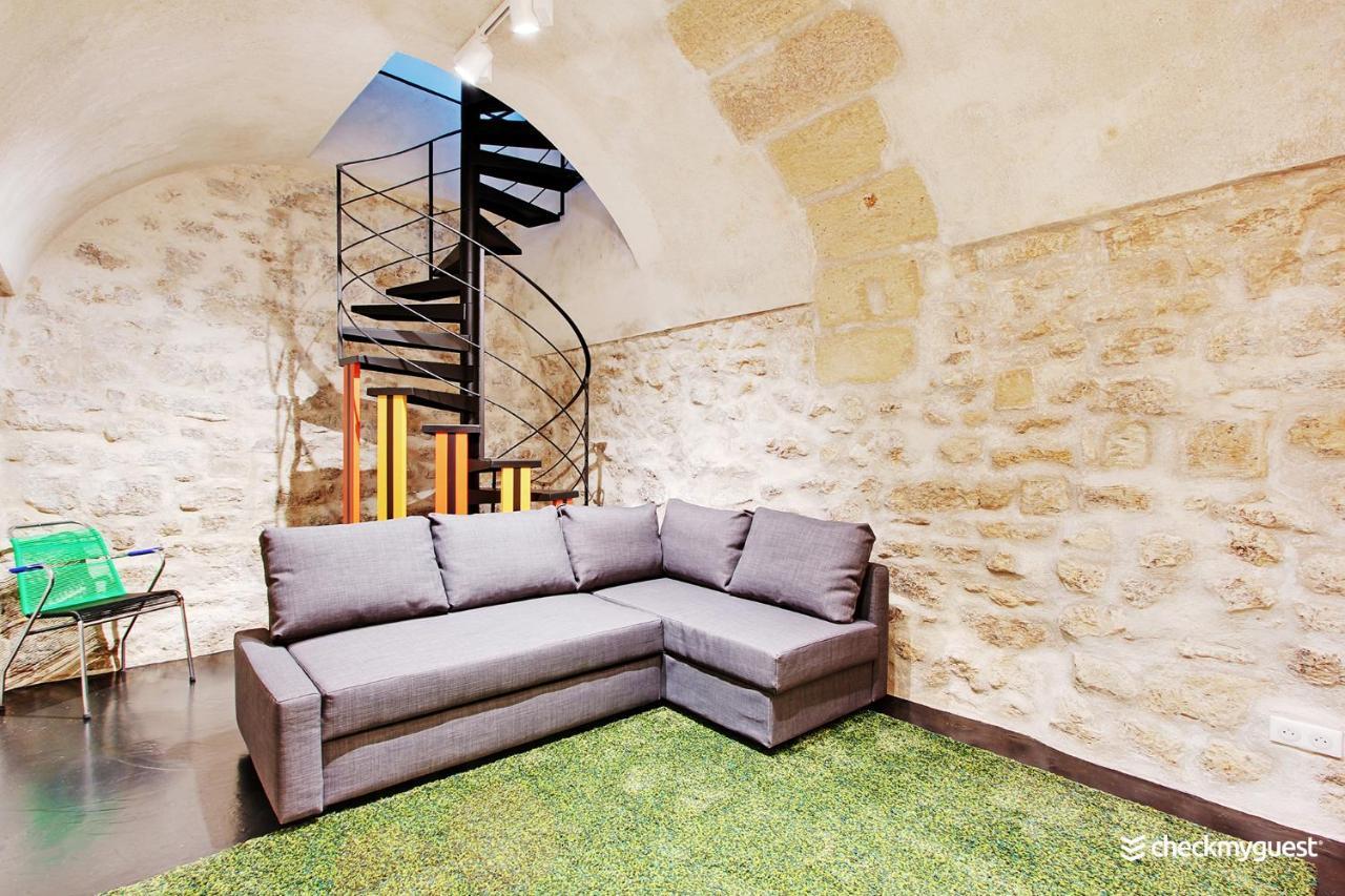 Authentic - 2br-6p - Le Marais Apartment