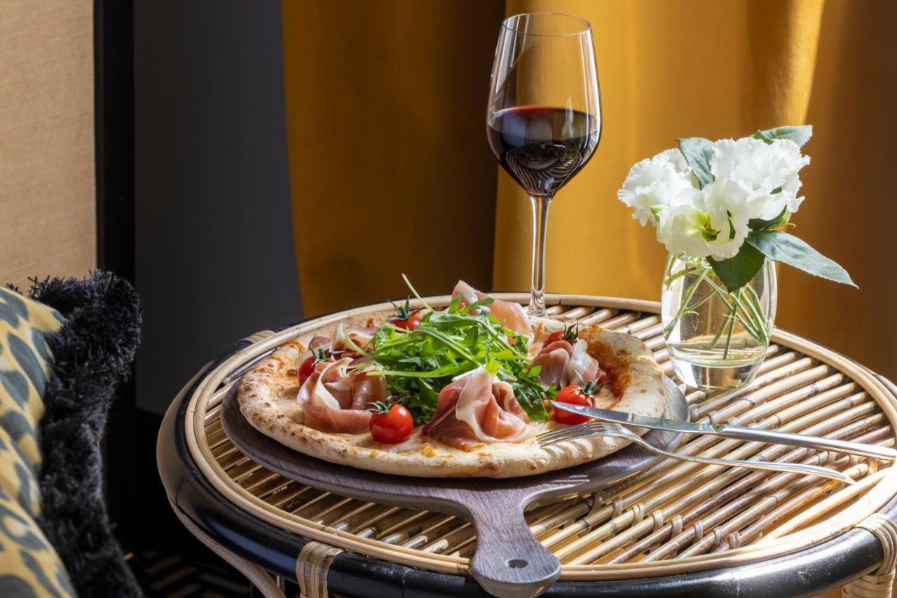 Hotel Grand Chicago 4*