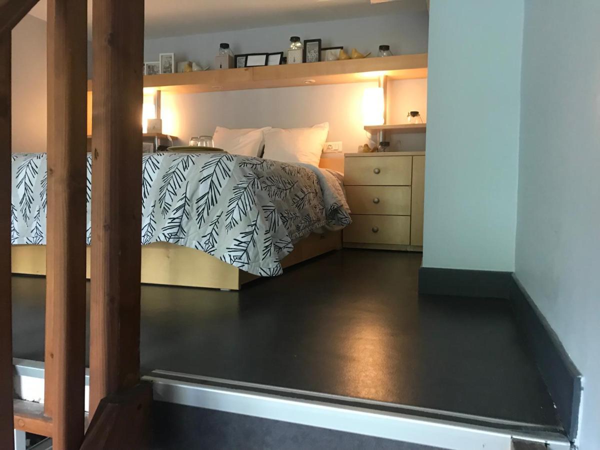Aparthotel Maison des étudiants canadiens *