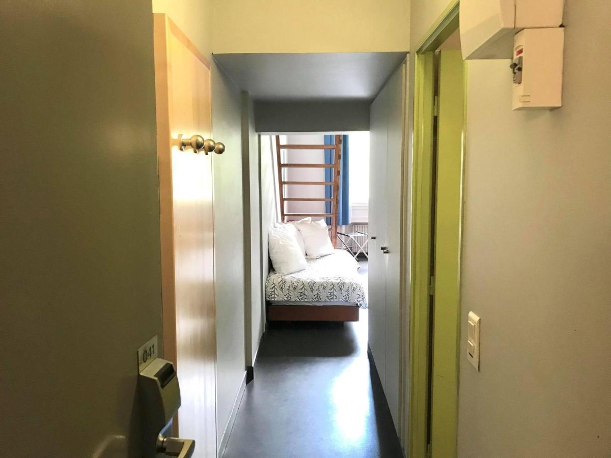 Maison des étudiants canadiens Aparthotel