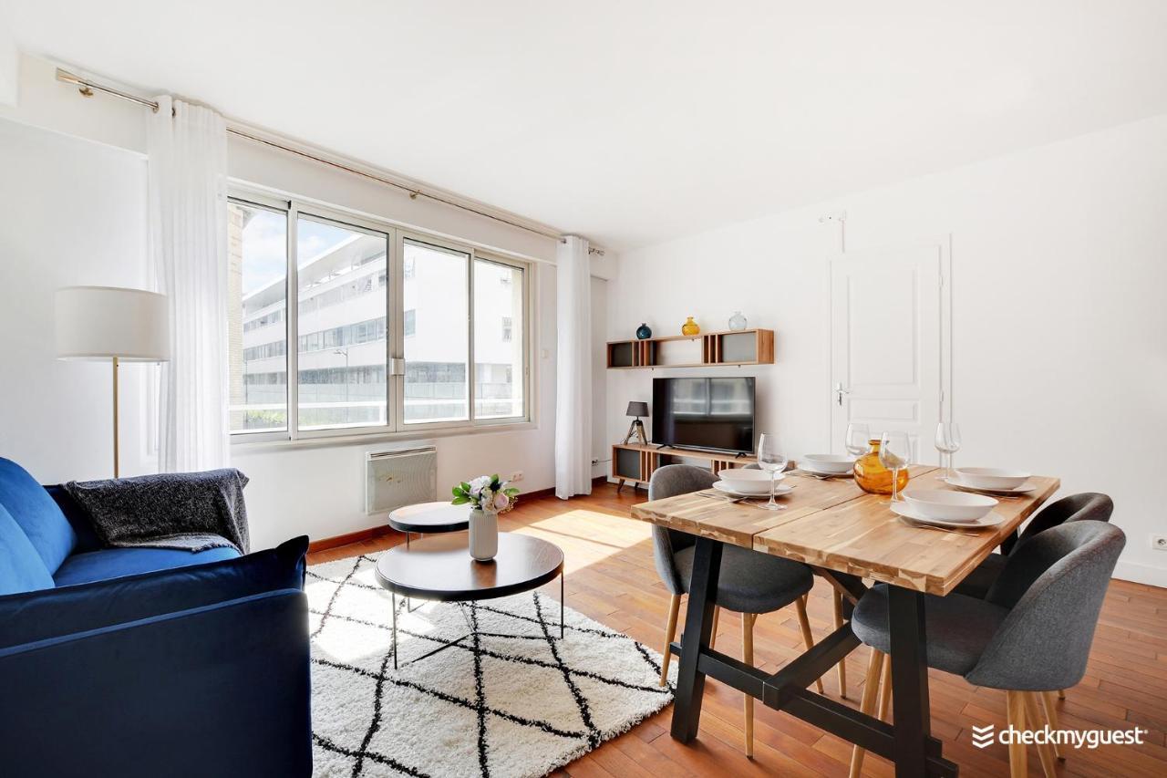 Apartment Cmg Serres/ Convention Paris