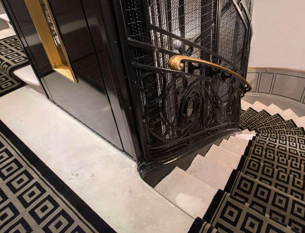 Suites&hôtel Helzear Champs-elysées Hotel 4*