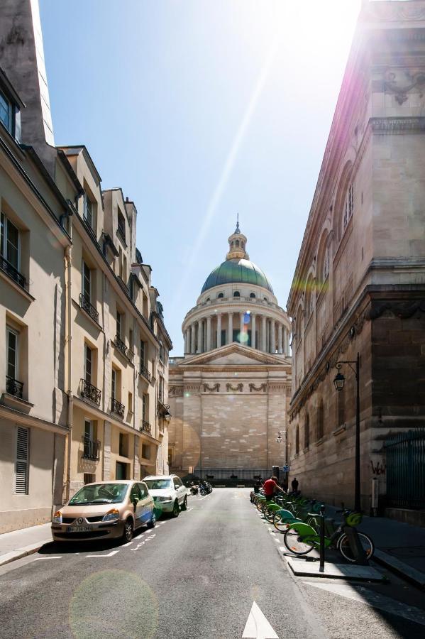 Place Du Pantheon Appartamento