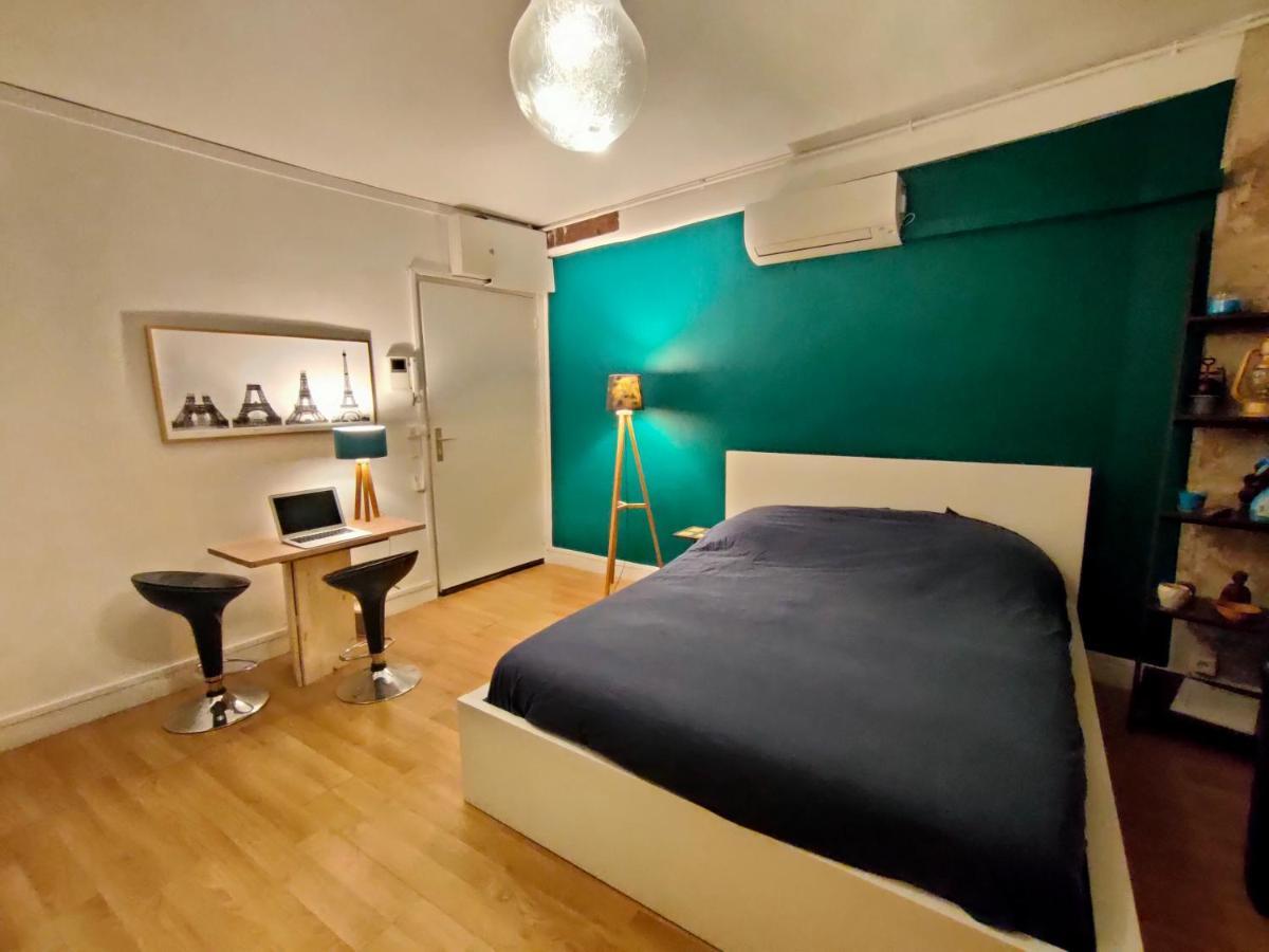 & ! 3 Bedrooms, 2 Bathrooms *