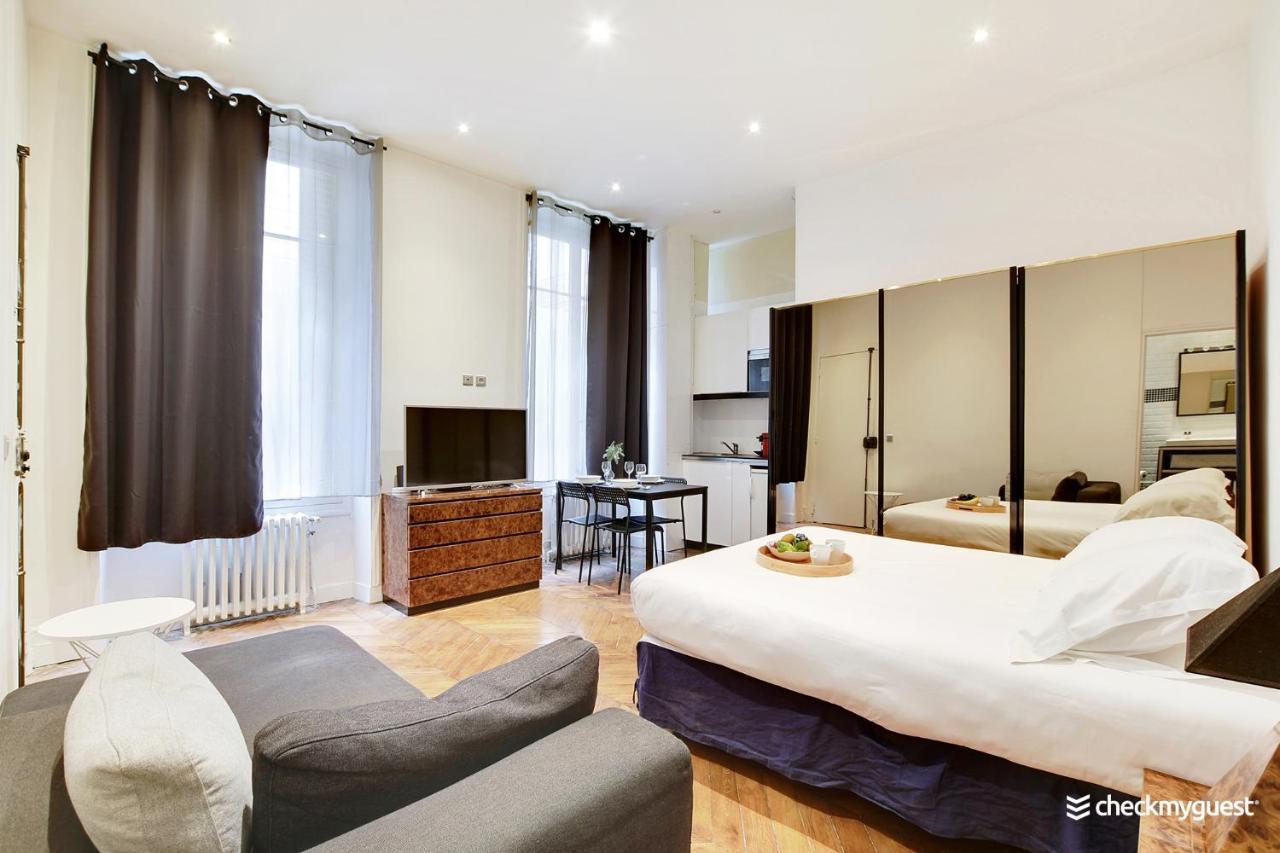 Cmg Republique / Temple