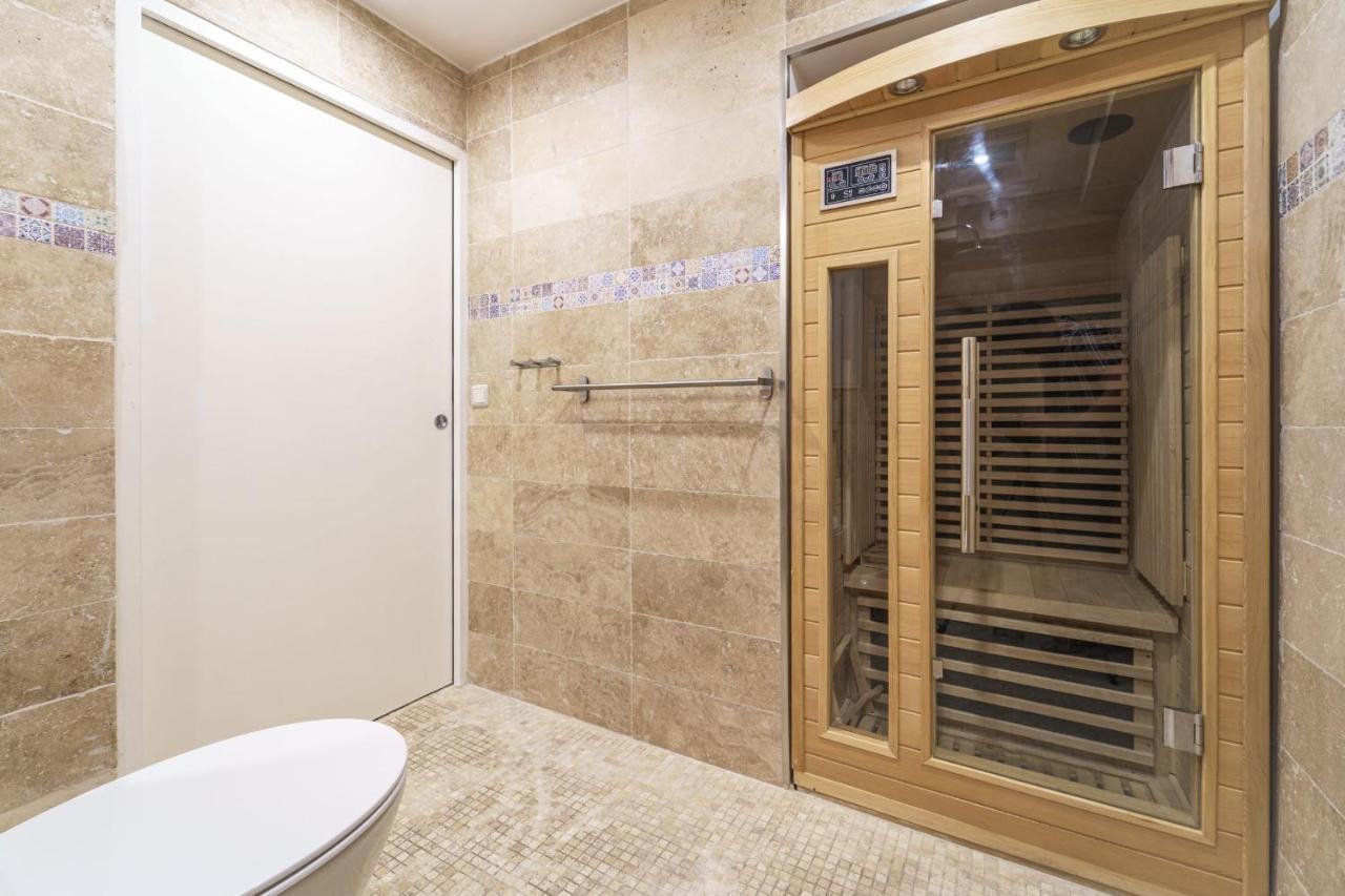 Parisian Flat With Sauna Appartamento