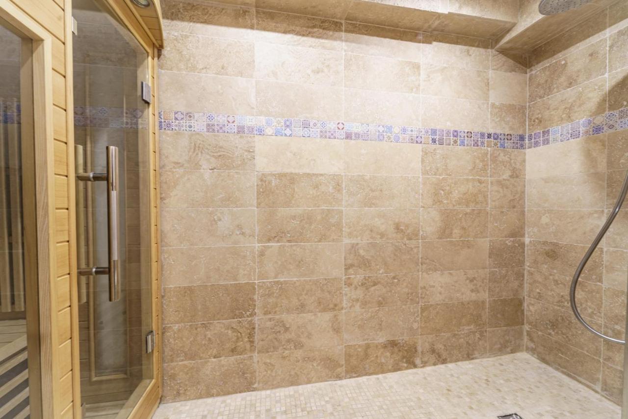 Parisian Flat With Sauna Parigi