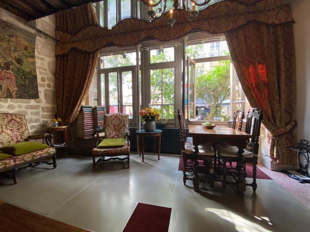 Hotel Boutique De La Place Des Vosges